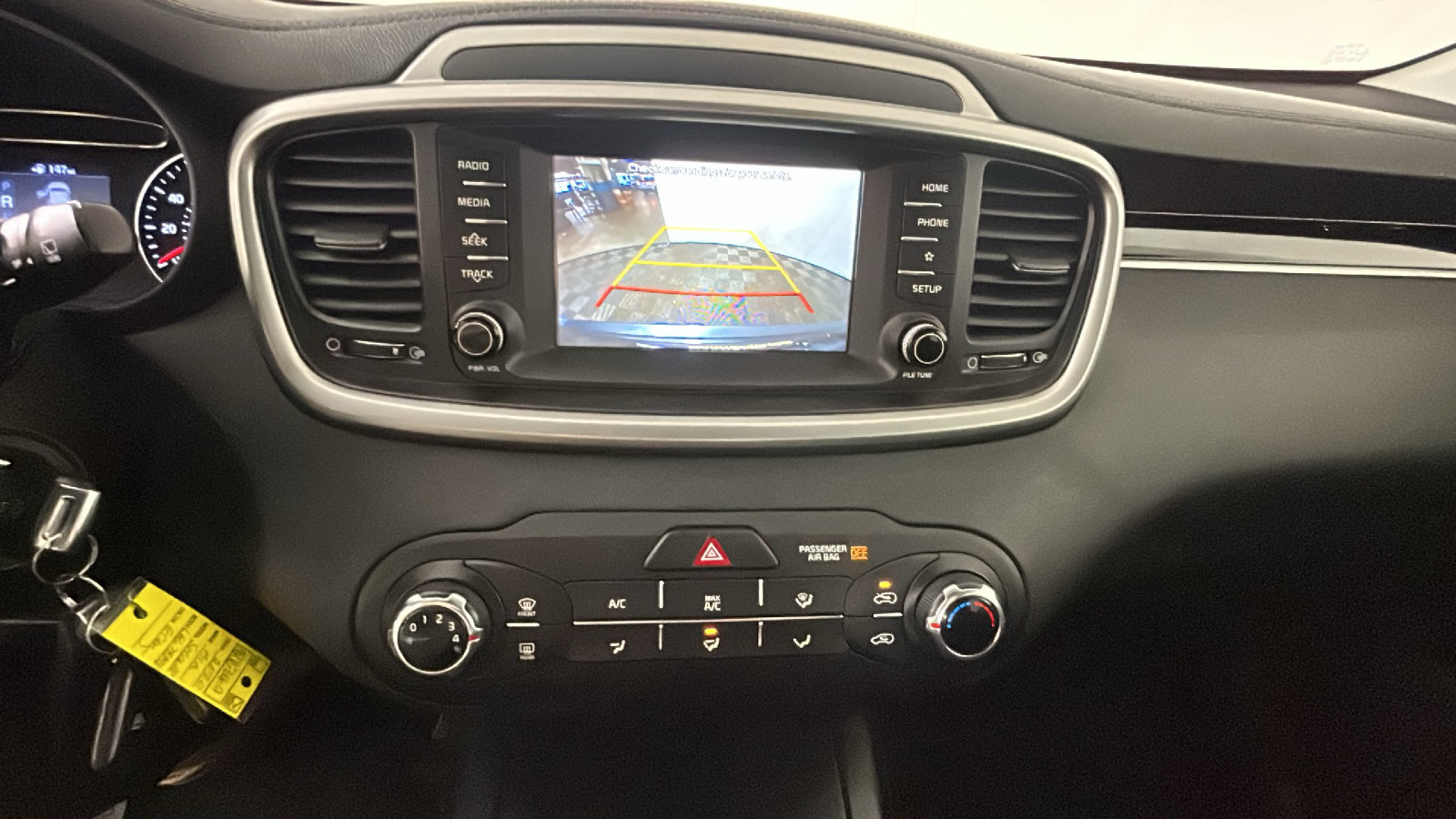 Used 2020 Kia Sorento AWD V6 image 28