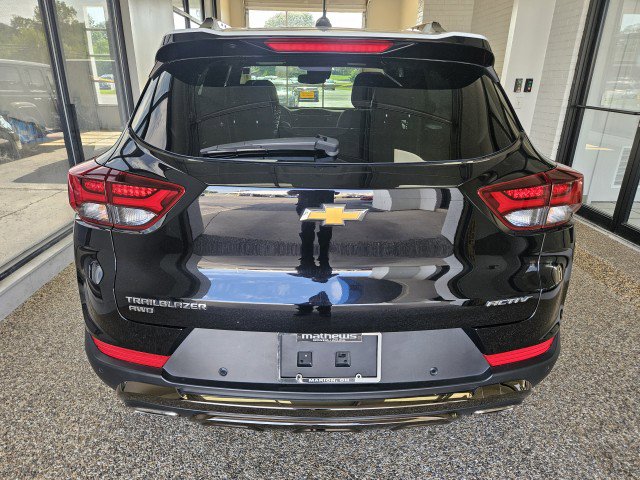 Used 2022 Chevrolet TrailBlazer ACTIV w/ Technology Package AWD/4WD image 3