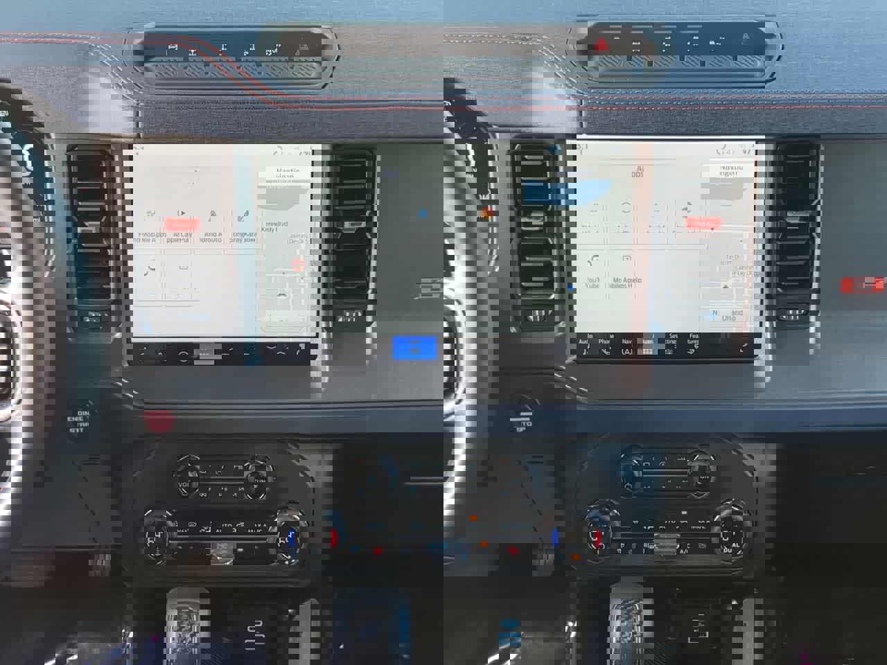 Used 2025 Ford Bronco Raptor w/ Interior Carbon Fiber Pack image 28