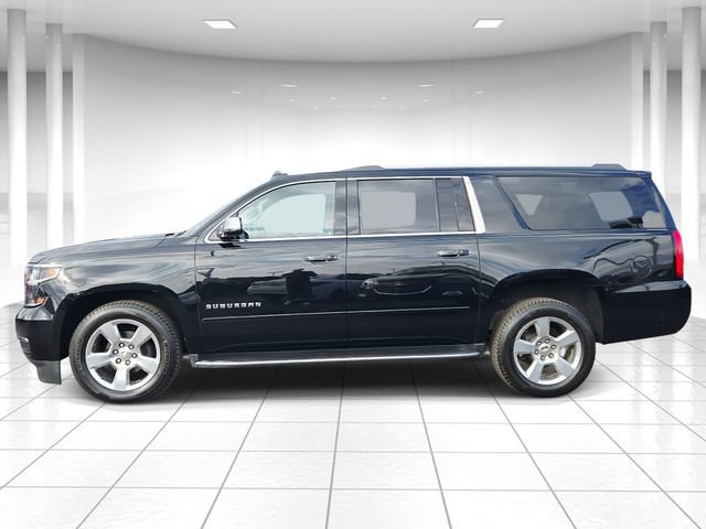 Used 2020 Chevrolet Suburban Premier w/ Premier 6.2L Value Package image 2