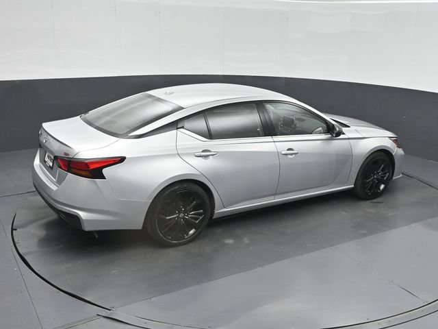 Used 2023 Nissan Altima 2.5 SR FWD image 39