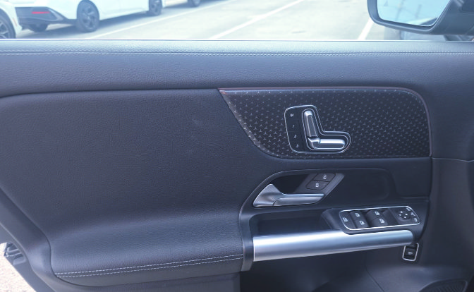 Used 2025 Mercedes-Benz GLA 250 image 4