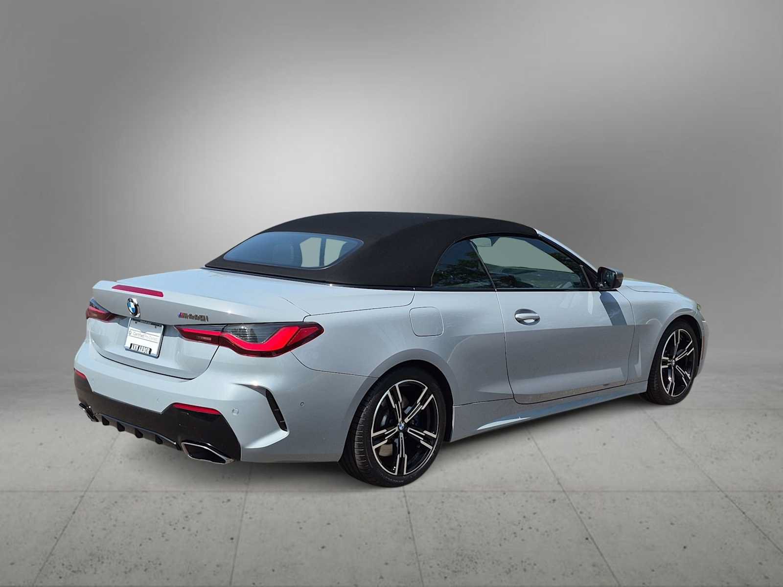 Used 2023 BMW M440i Convertible RWD image 8