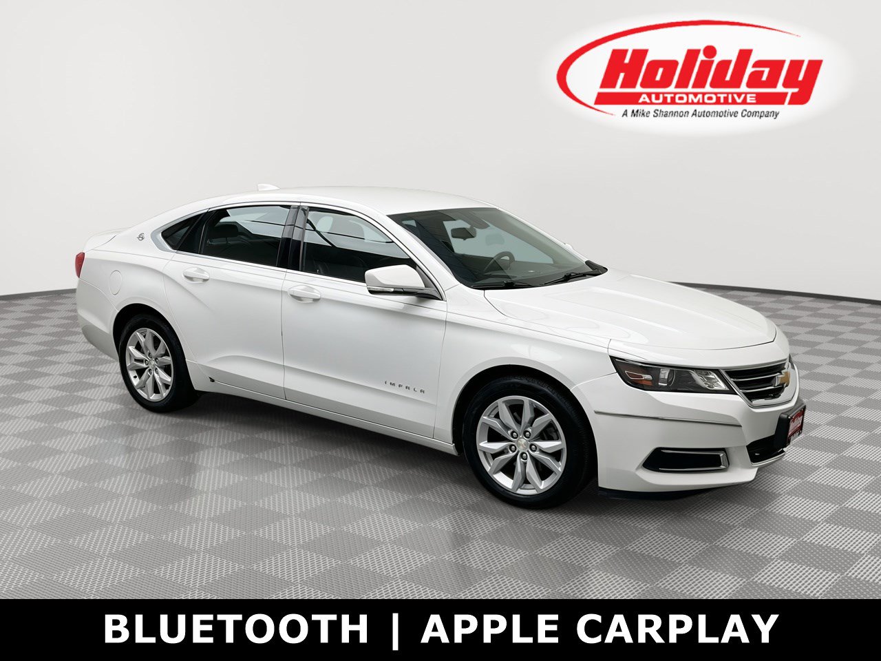 Used 2017 Chevrolet Impala LT FWD image 1