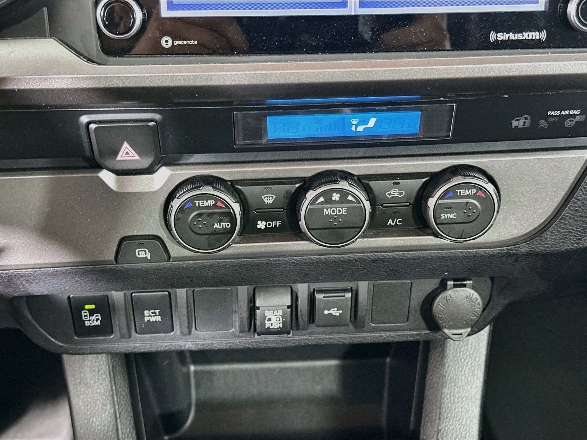 Used 2022 Toyota Tacoma SR5 w/ Technology Package RWD image 22