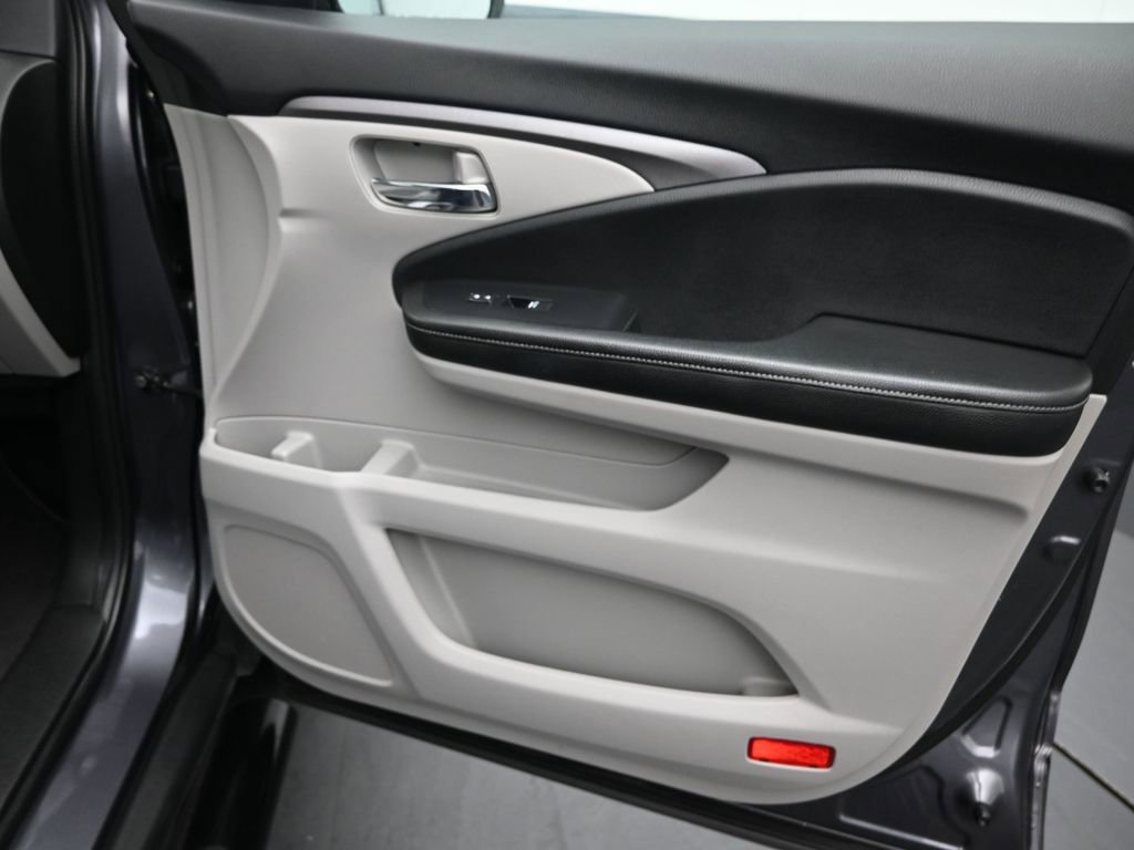 Certified 2021 Honda Ridgeline RTL image 22