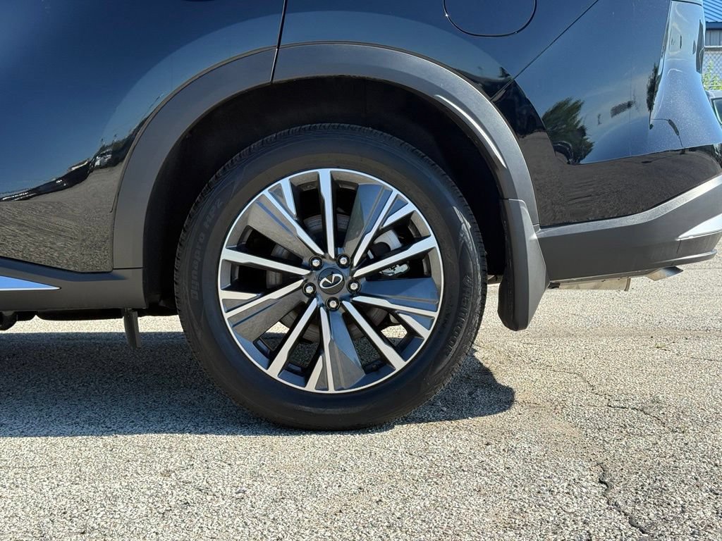 Certified 2026 INFINITI QX60 Luxe w/ Cargo Package AWD/4WD image 14