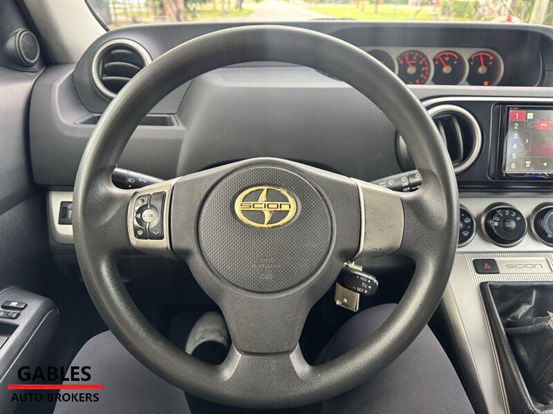 Used 2009 Scion xB FWD image 16