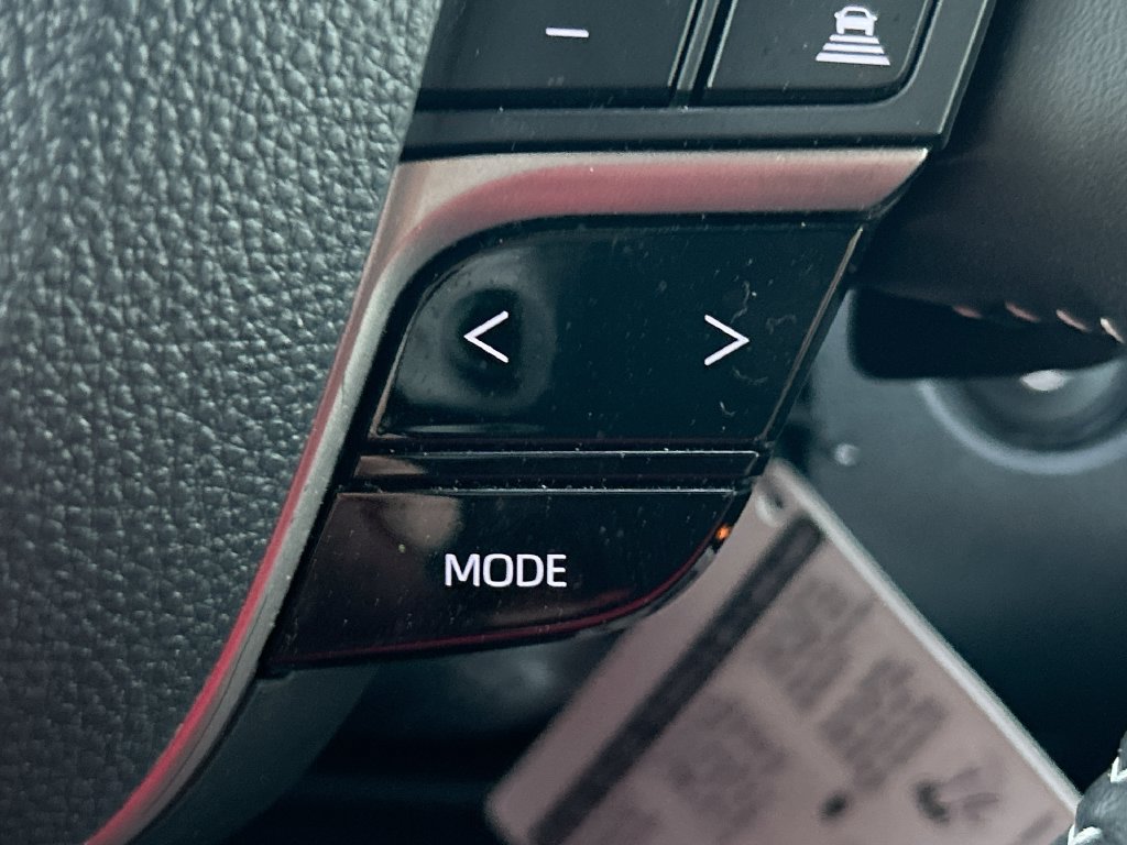 Used 2026 Toyota Camry SE FWD image 17
