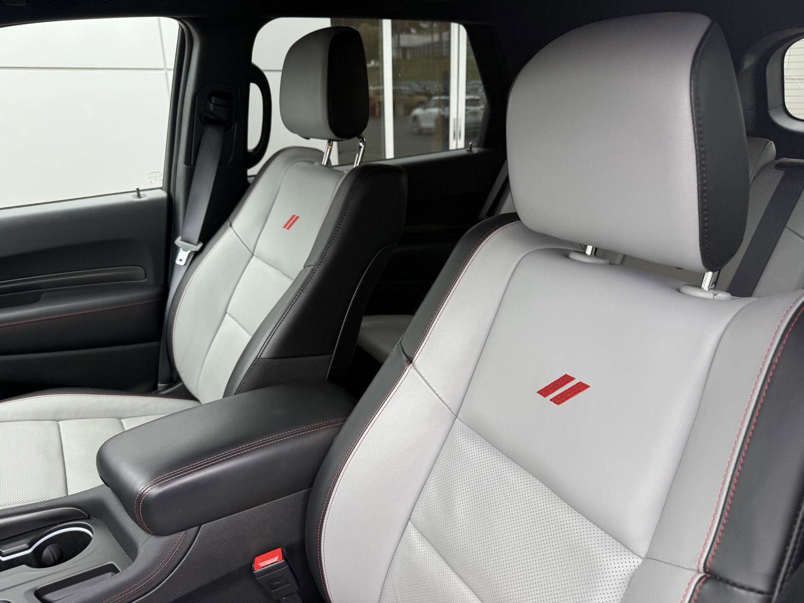 Used 2024 Dodge Durango GT AWD/4WD image 11