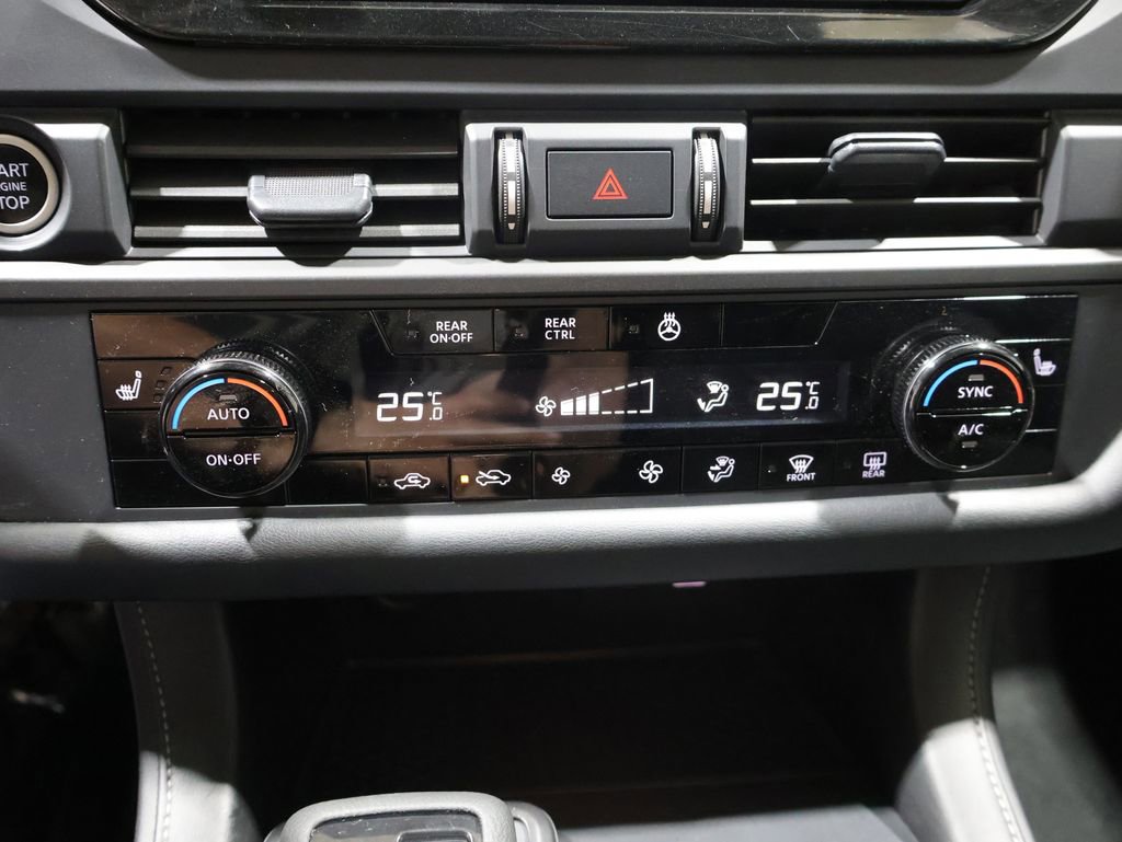 Used 2024 Nissan Pathfinder S AWD/4WD image 27