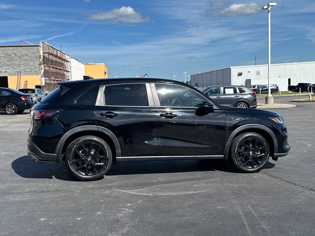 Used 2023 Honda HR-V Sport image 8