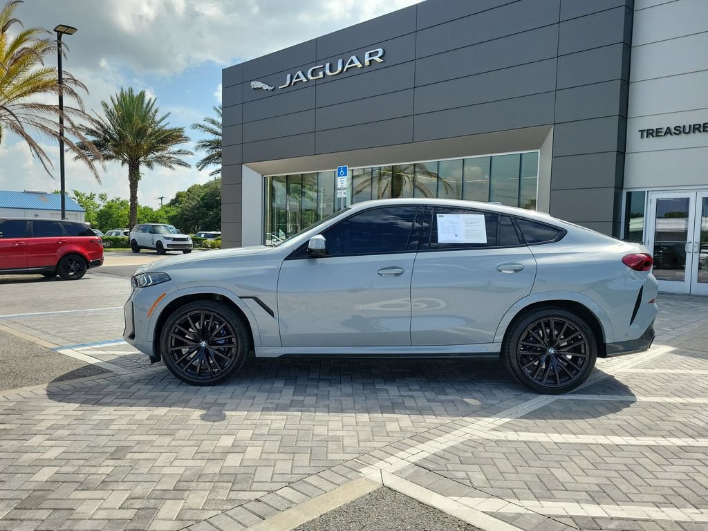 Used 2025 BMW X6 xDrive40i w/ Executive Package AWD/4WD image 2