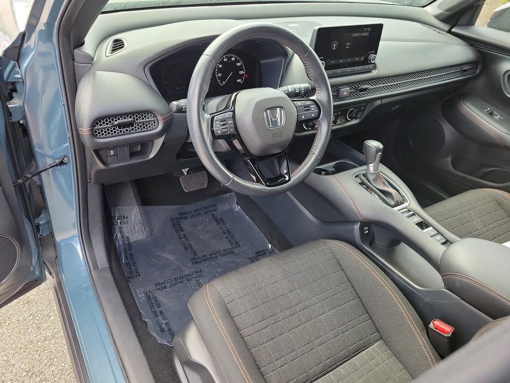 Used 2025 Honda HR-V Sport image 18