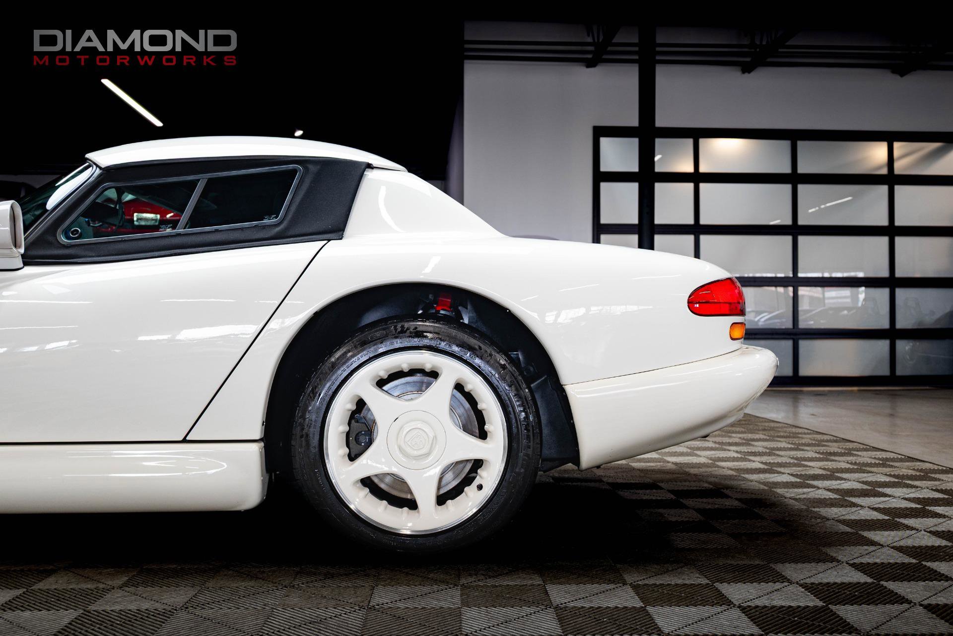 Used 1996 Dodge Viper RT/10 image 13