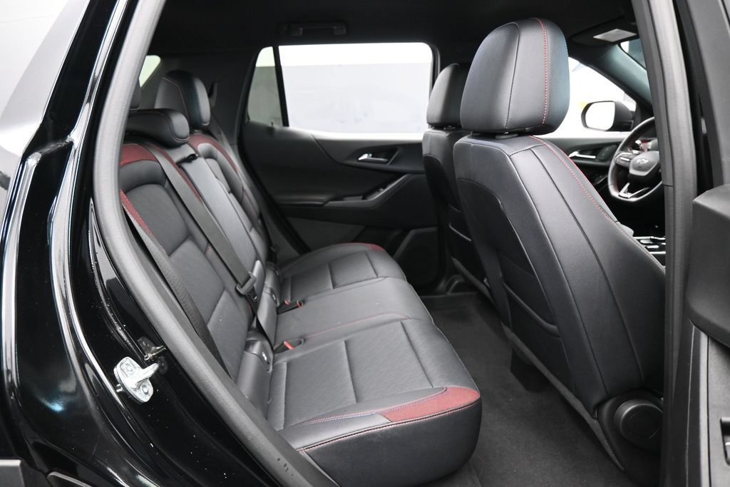 Used 2025 Chevrolet Equinox RS FWD image 38