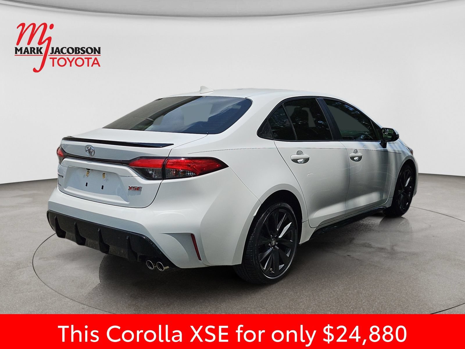 Used 2023 Toyota Corolla XSE FWD image 9