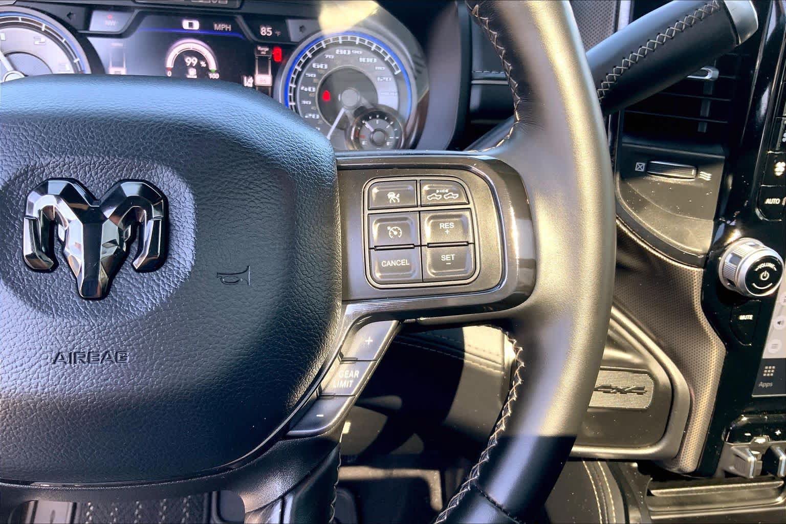 Used 2022 RAM 2500 Limited AWD/4WD image 22