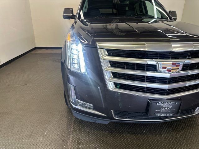 Used 2016 Cadillac Escalade Luxury image 7