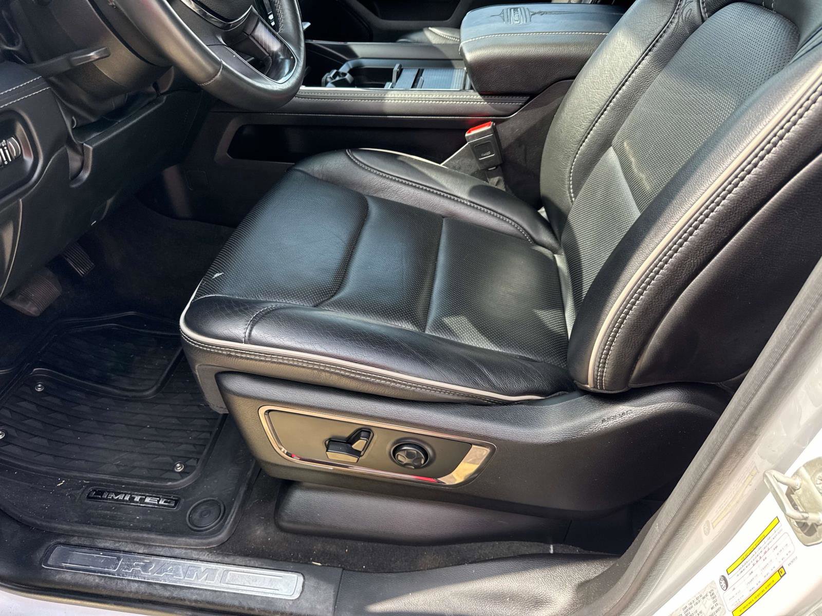 Certified 2024 RAM 1500 Limited image 17