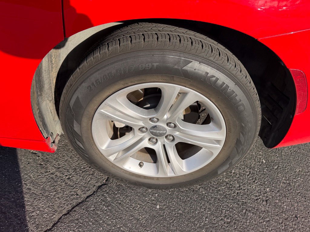Used 2022 Dodge Charger SXT RWD image 7