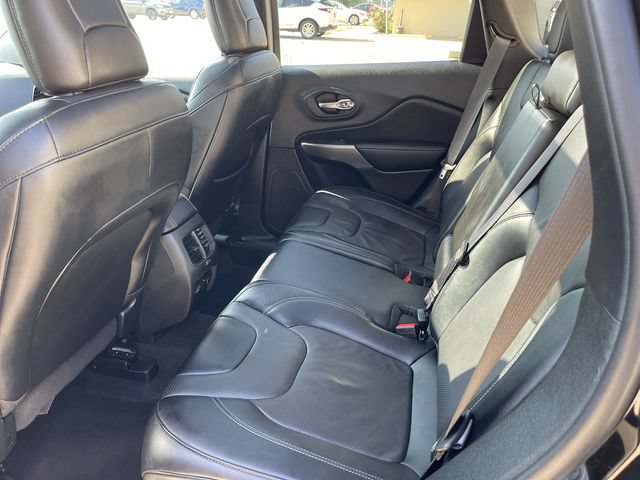 Used 2022 Jeep Cherokee Latitude Lux w/ Sun & Sound Group AWD/4WD image 13