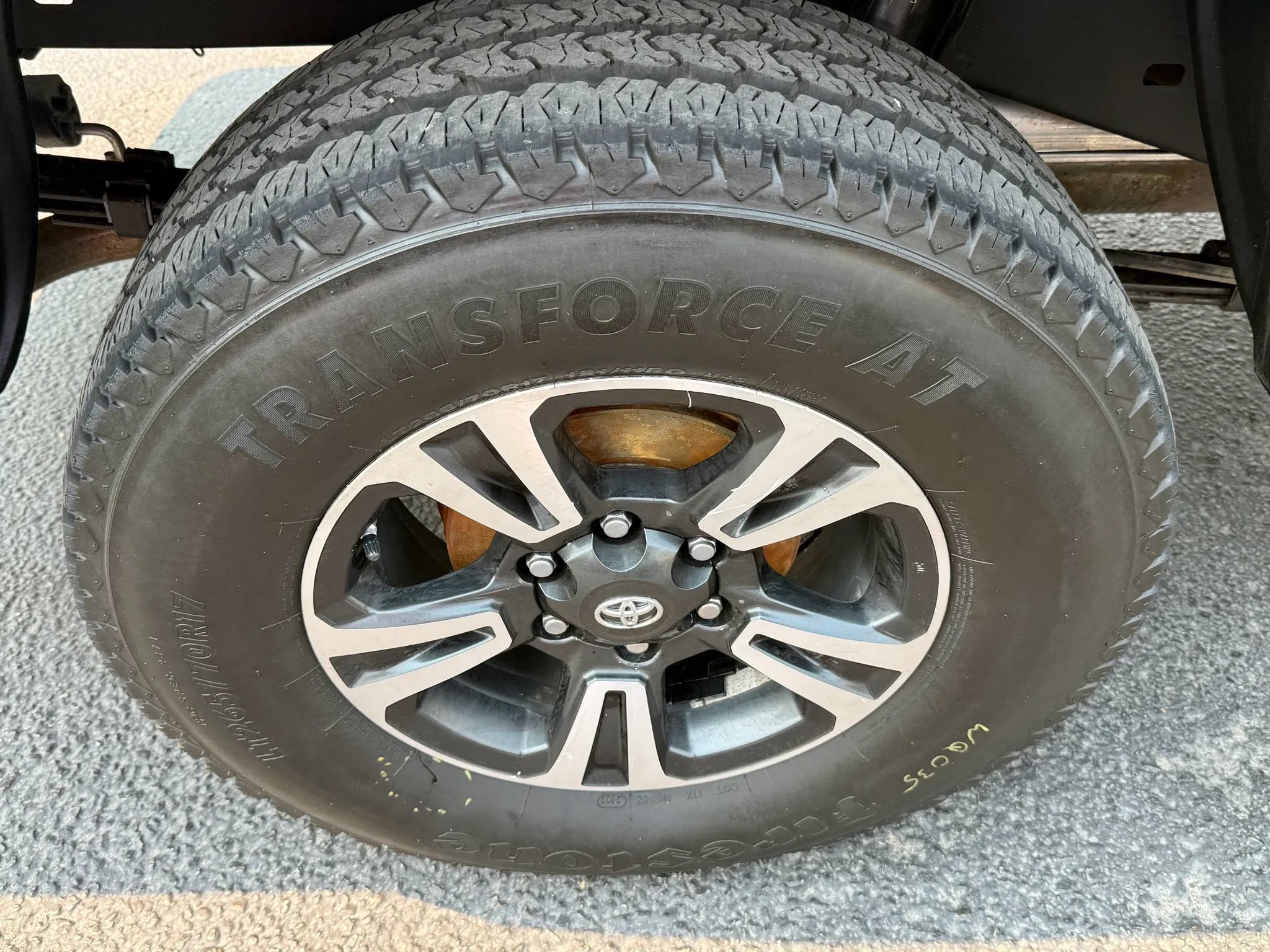 Used 2016 Toyota Tacoma TRD Sport w/ Premium & Technology Package AWD/4WD image 18