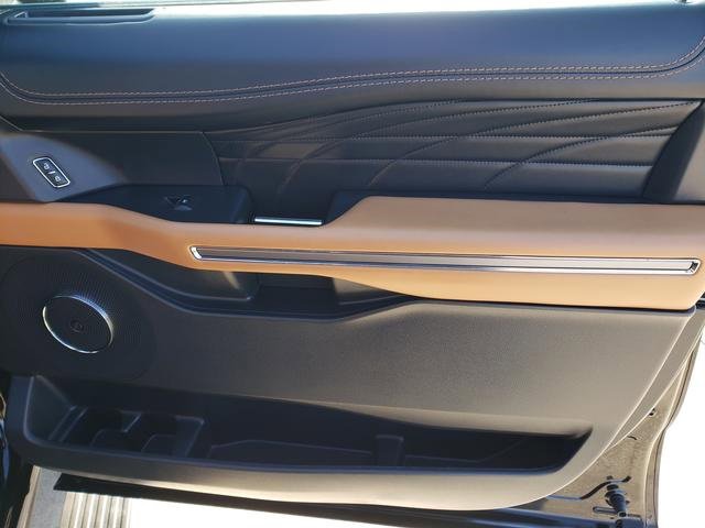 Used 2023 Ford Expedition Max Platinum image 22