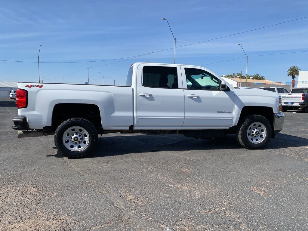 Used 2018 Chevrolet Silverado 2500 LT AWD/4WD image 5