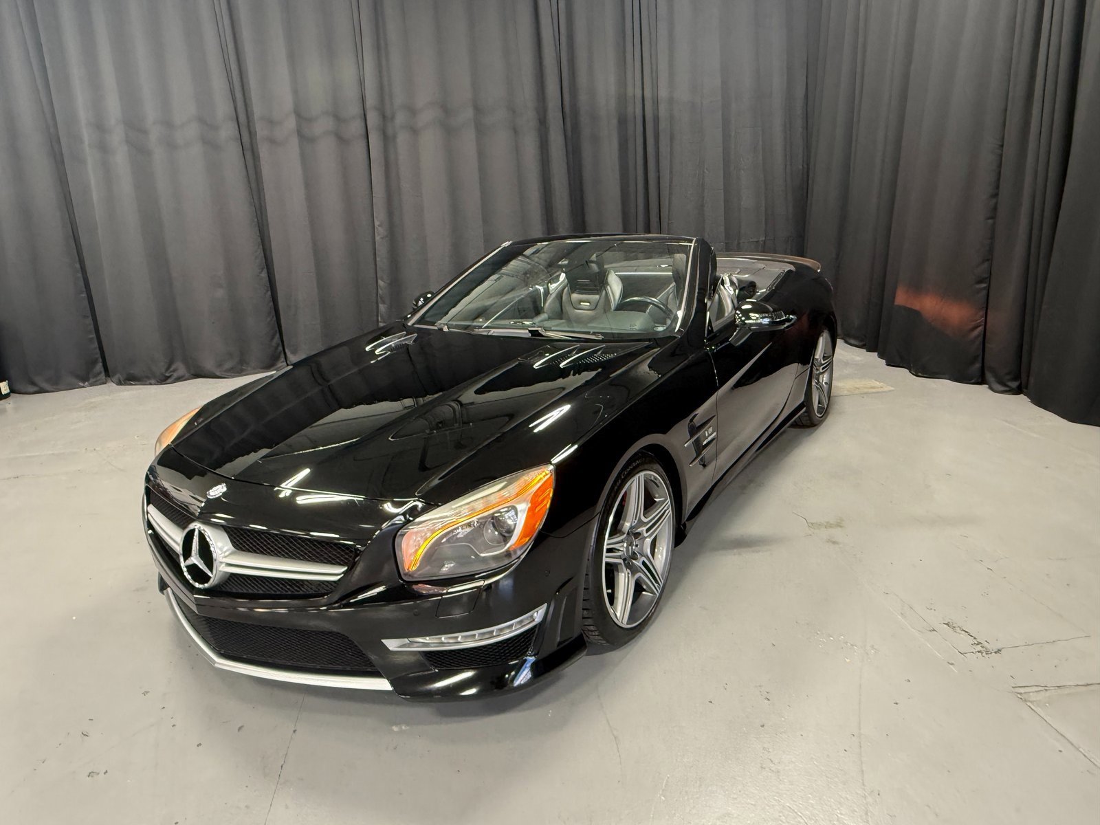 Used 2014 Mercedes-Benz SL 63 AMG image 2