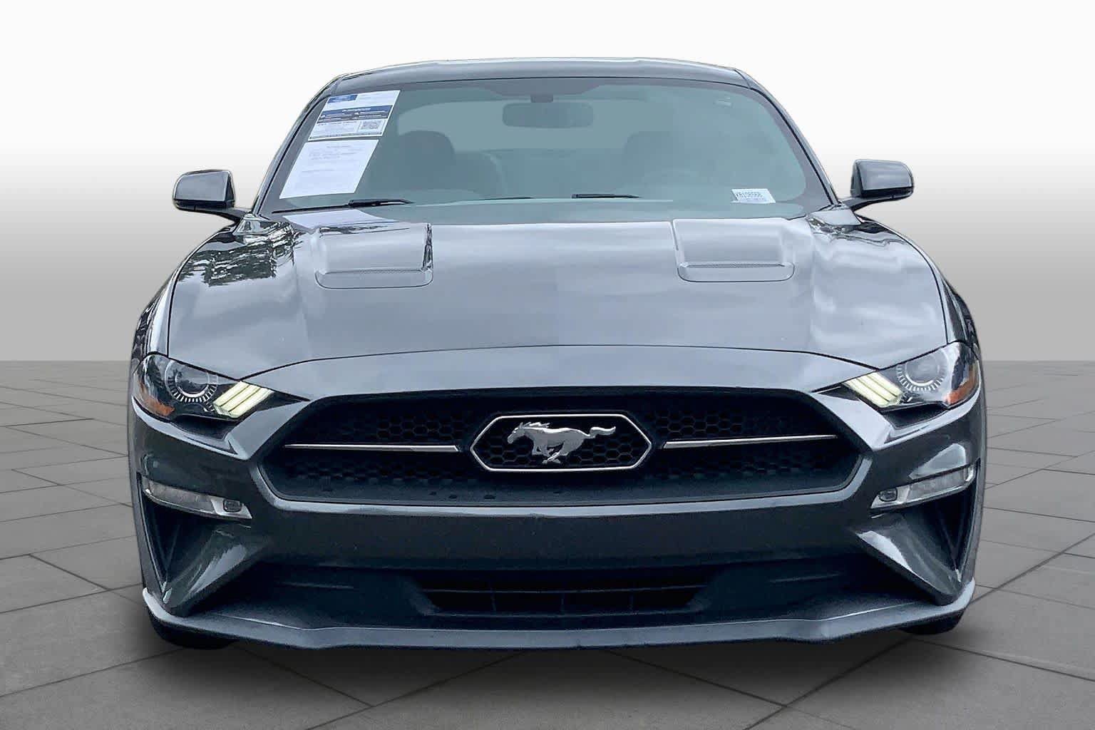 Used 2019 Ford Mustang Premium w/ Equipment Group 201A RWD image 4