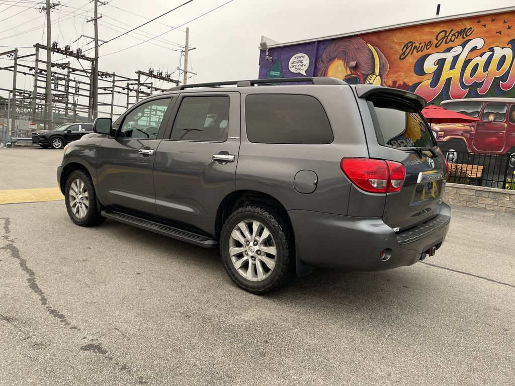 Used 2014 Toyota Sequoia Limited AWD/4WD image 3