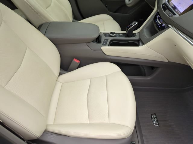 Certified 2024 Cadillac XT5 Premium Luxury w/ LPO, Floor Liner Package AWD/4WD image 27