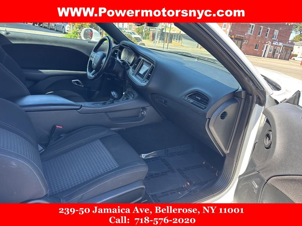 Used 2023 Dodge Challenger SXT image 13