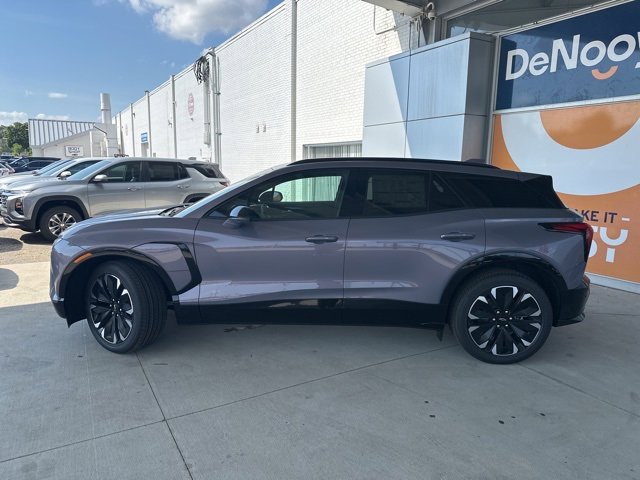 New 2025 Chevrolet Blazer EV RS image 13