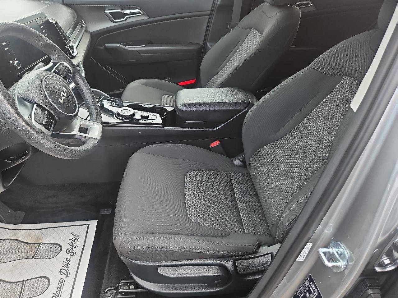 Used 2023 Kia Sportage LX image 11