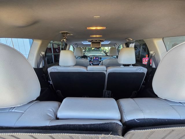 Used 2016 Honda Pilot Touring image 29