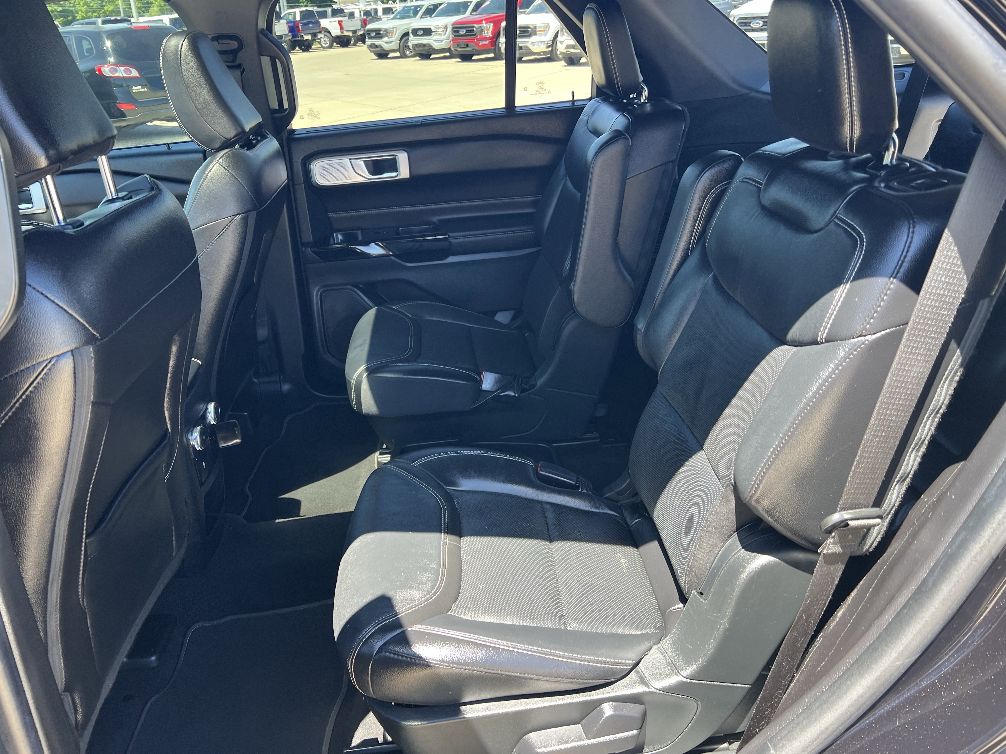 Used 2021 Ford Explorer ST w/ Equipment Group 401A AWD/4WD image 16