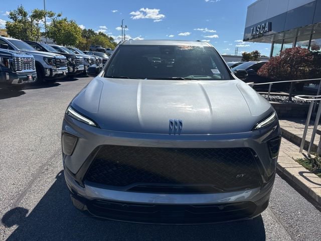 New 2026 Buick Enclave Sport Touring w/ Power Package image 2