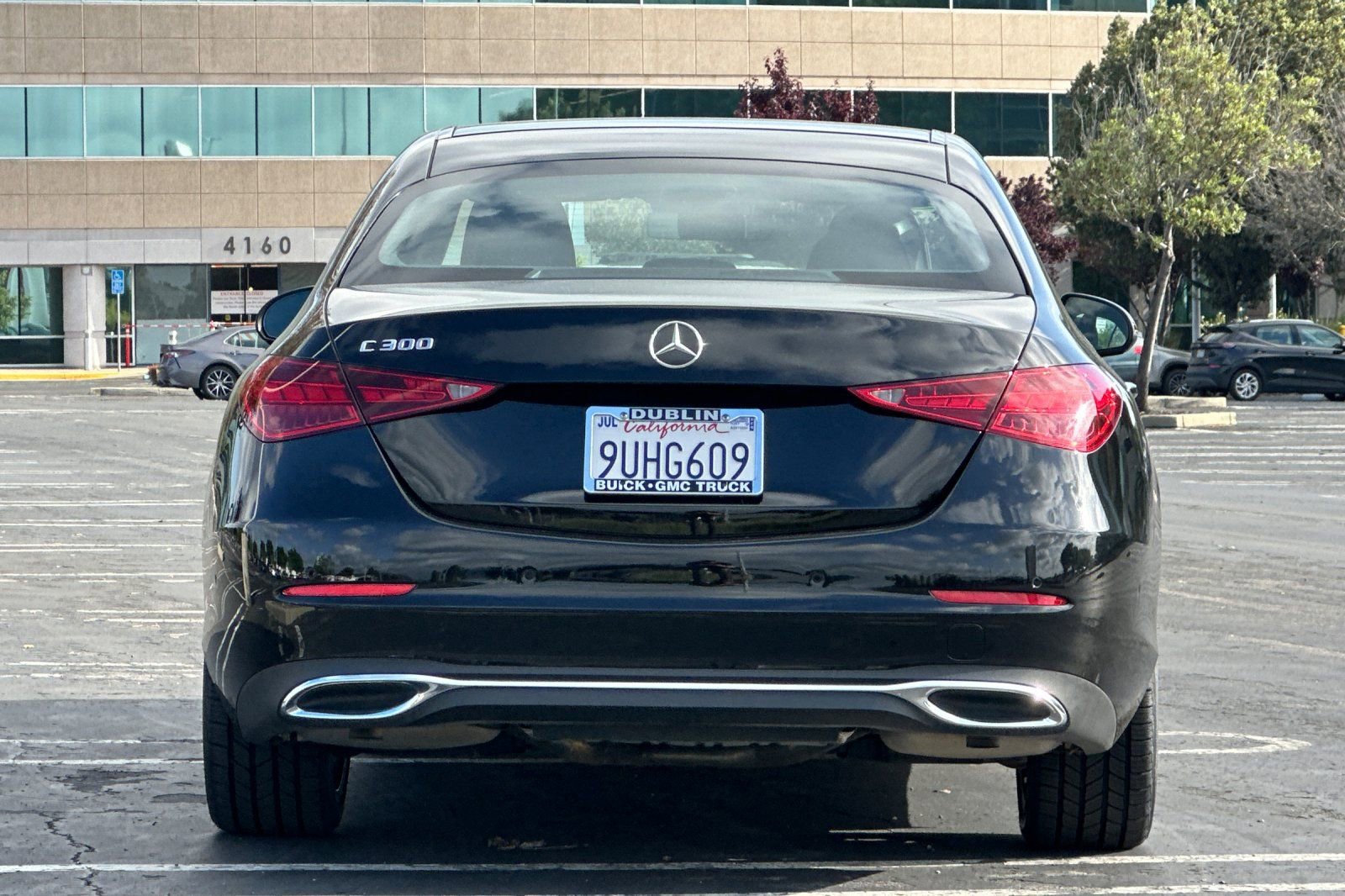 Used 2025 Mercedes-Benz C 300 Sedan image 5