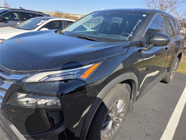 Used 2024 Nissan Rogue S image 9