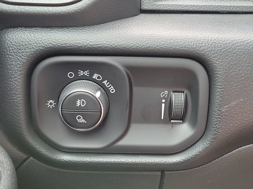 New 2026 RAM 2500 Tradesman AWD/4WD image 34