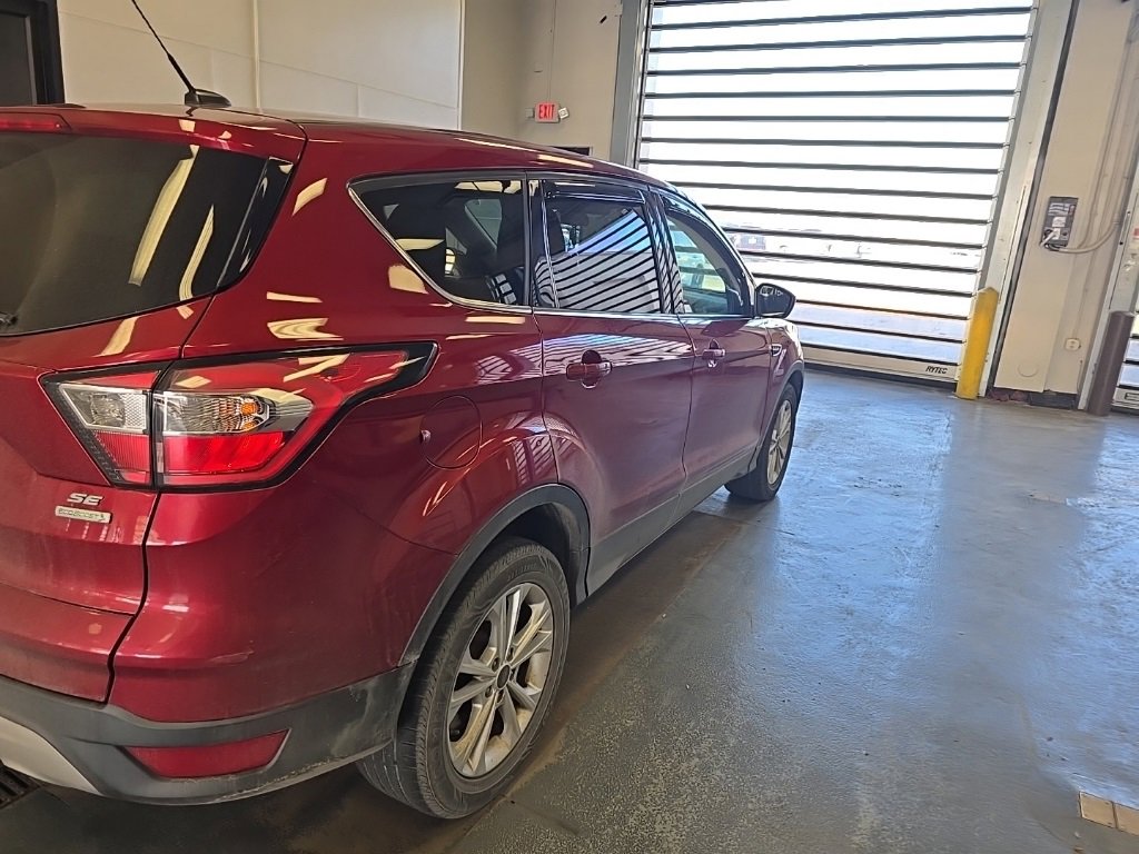 Certified 2017 Ford Escape SE image 4