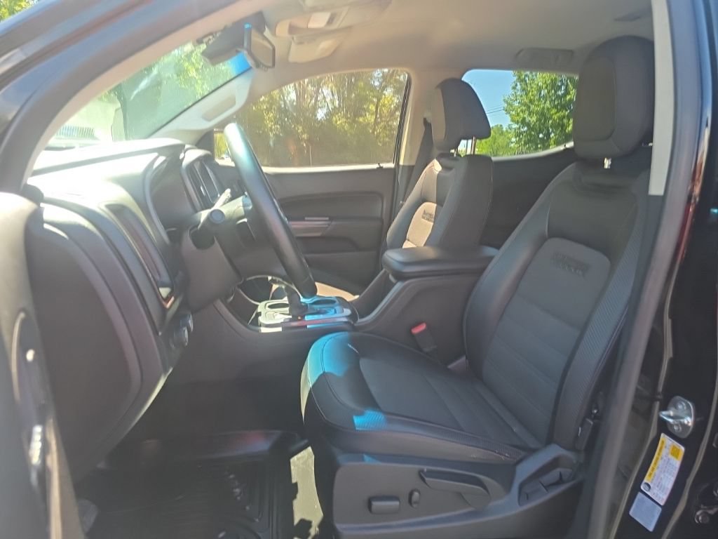 Used 2015 GMC Canyon SLE w/ All-Terrain Package AWD/4WD image 15