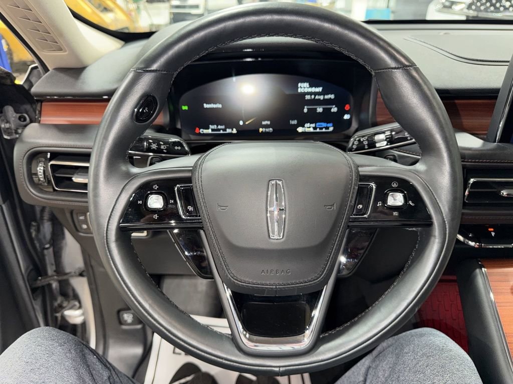 Used 2021 Lincoln Aviator Grand Touring w/ Equipment Group 302A AWD/4WD image 11