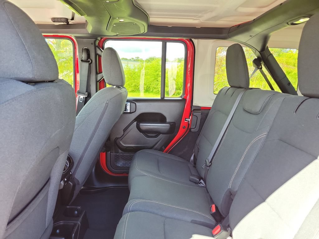 Used 2025 Jeep Wrangler Unlimited Sport AWD/4WD image 26