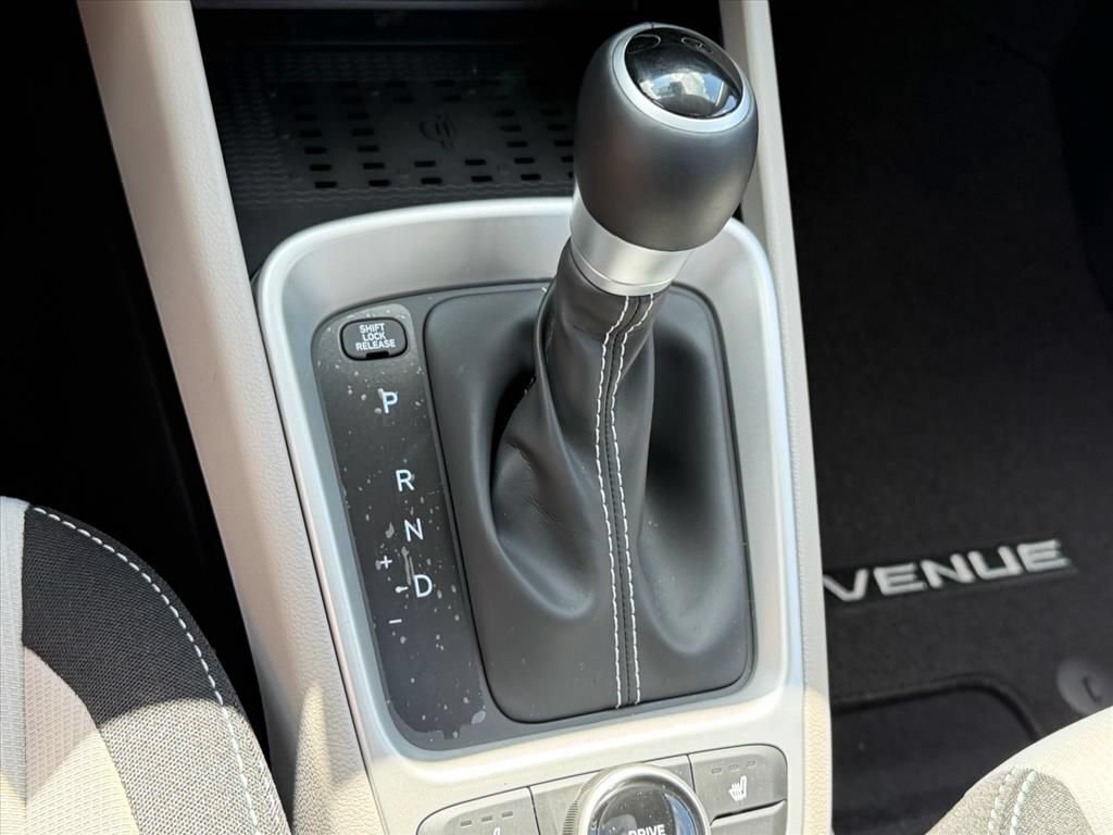 New 2026 Hyundai Venue SEL FWD image 20