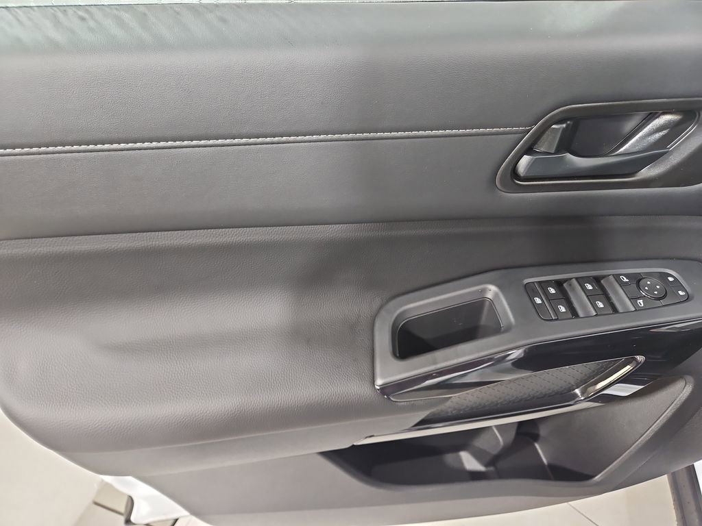 New 2026 Nissan Pathfinder SV image 11