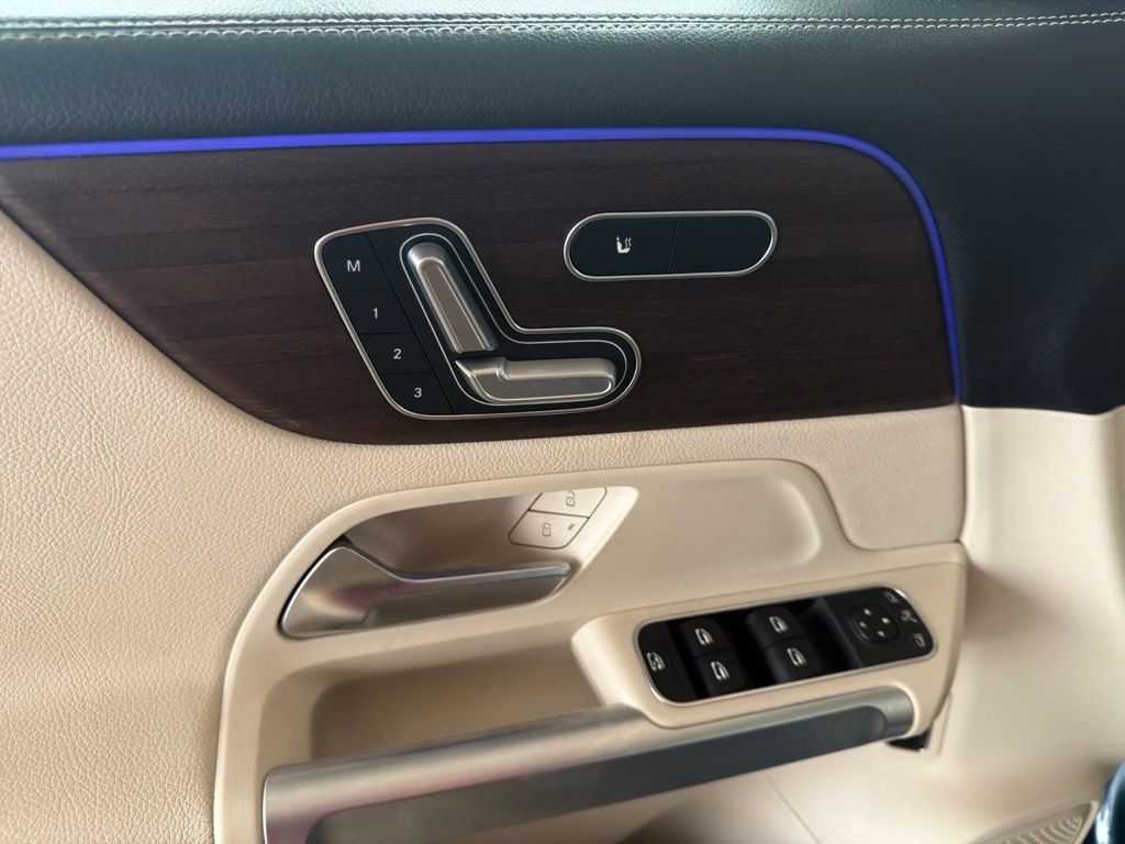 Used 2023 Mercedes-Benz GLB 250 4MATIC image 27