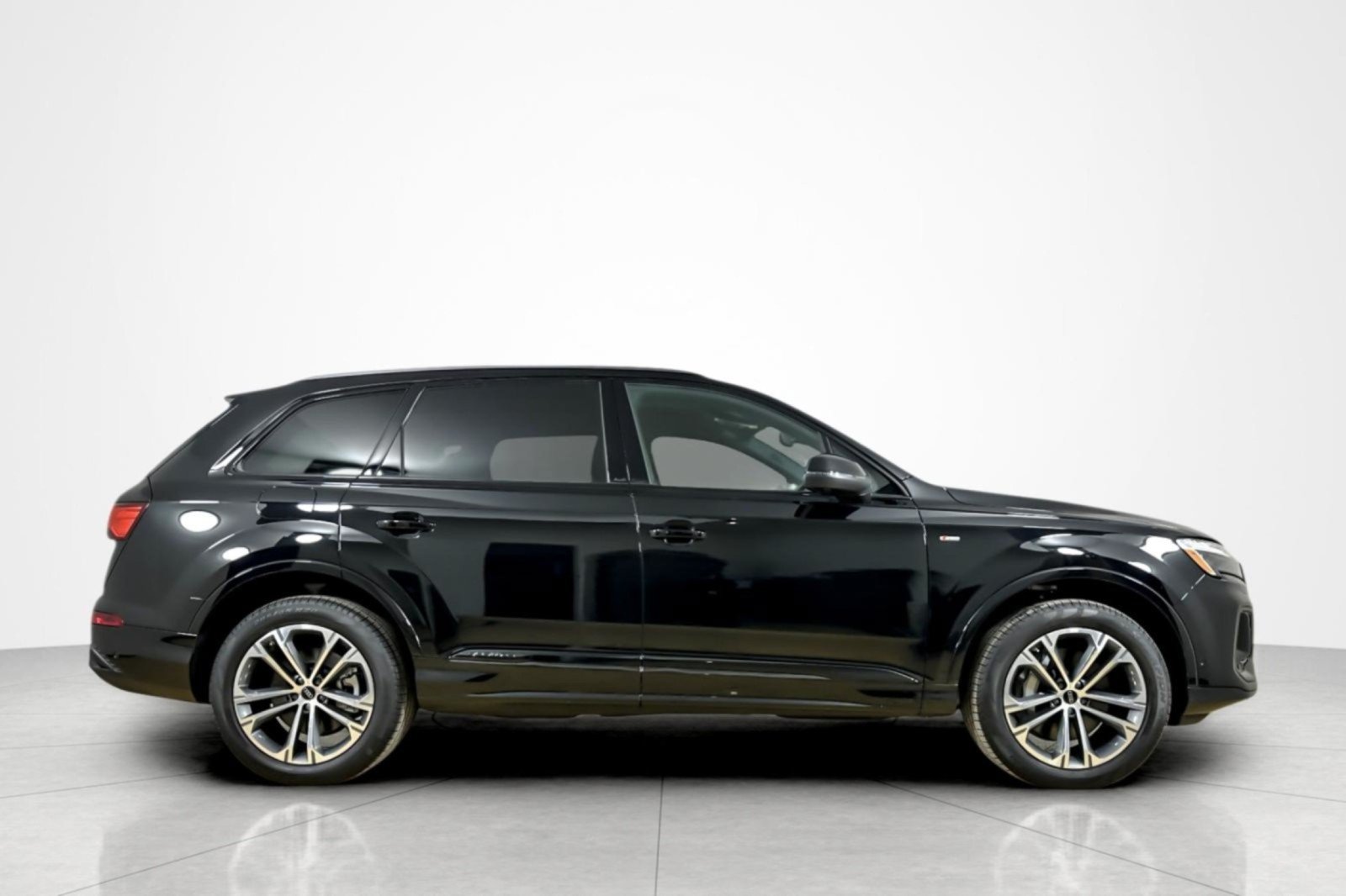 New 2026 Audi Q7 3.0T Premium AWD/4WD image 7